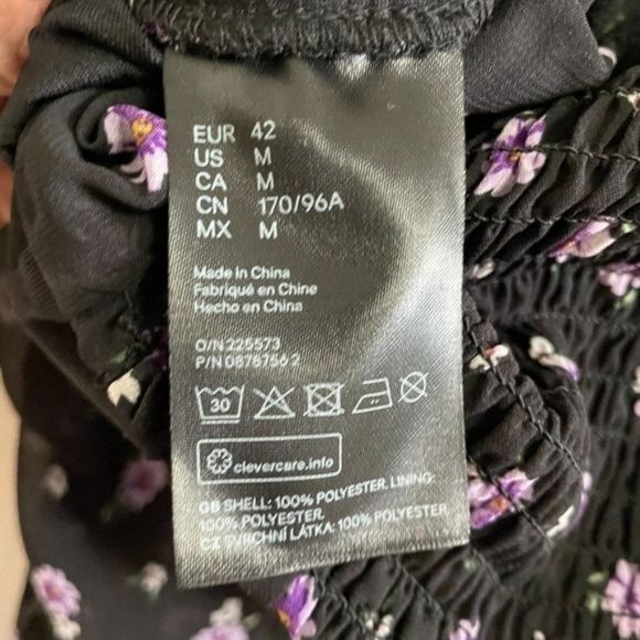 H&M long sleeves Draped fitted square neck puff sleeves blouse black floral sz m - Picture 5 of 7